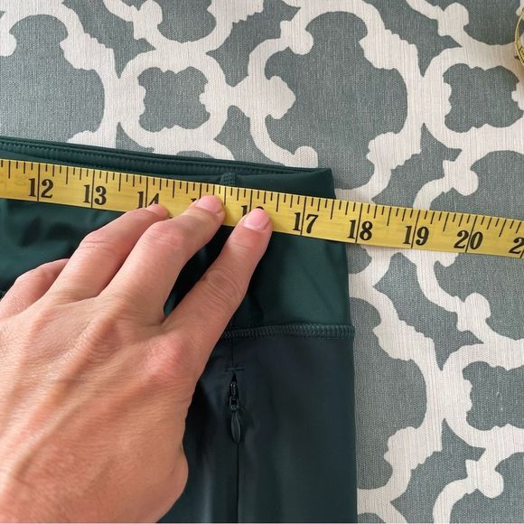 Knix Sport Skort in green - Picture 5 of 13